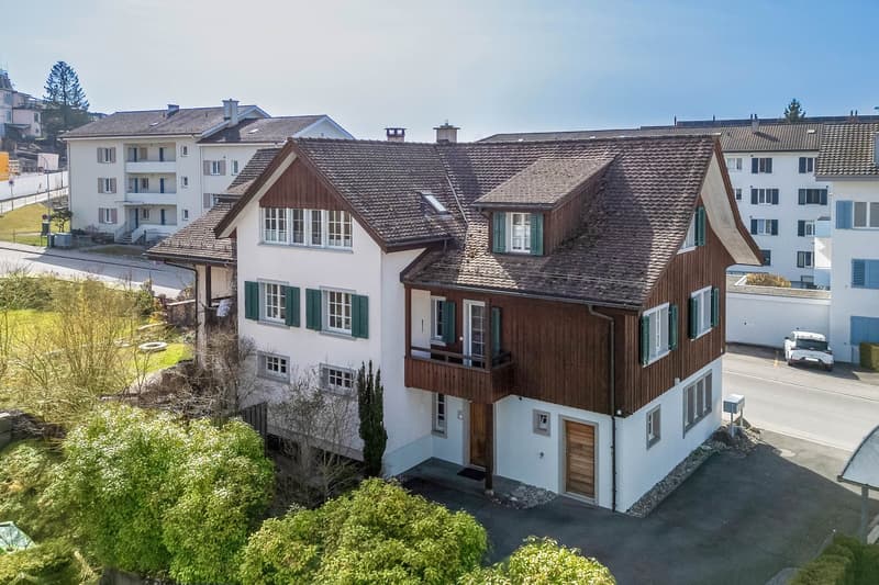 Charmantes Haus mit vielen Möglichkeiten (2)