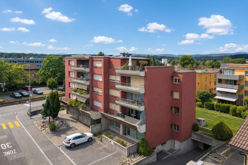 Helle Wohnung mit Balkon und Dachterrasse (18)