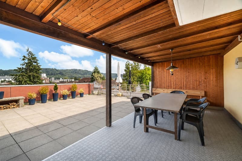 Helle Wohnung mit Balkon und Dachterrasse (14)