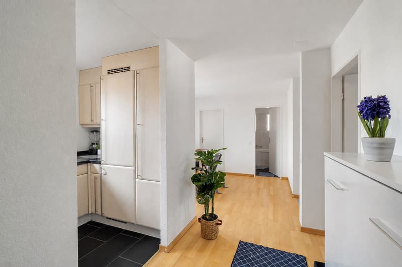 Helle Wohnung mit Balkon und Dachterrasse (3)