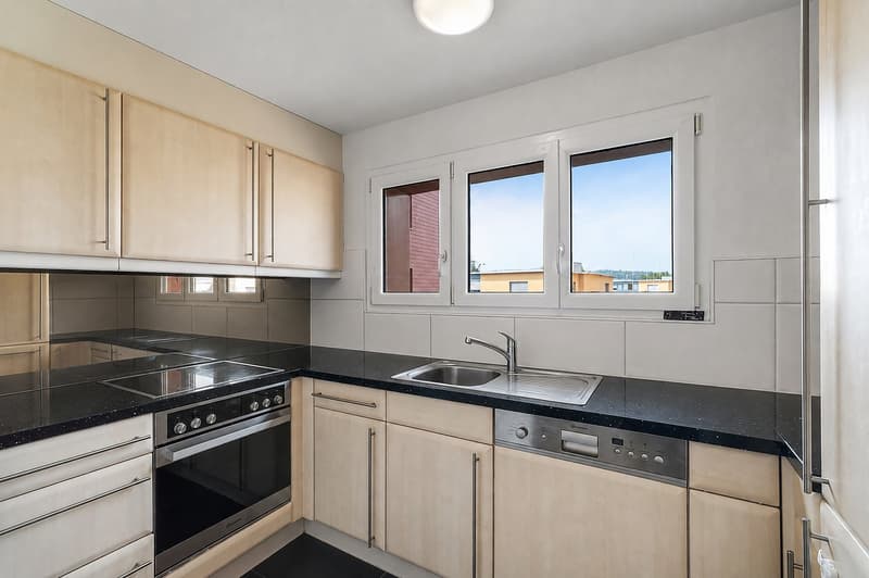 Helle Wohnung mit Balkon und Dachterrasse (4)