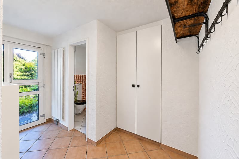 Familienhaus mit Sonnenterrasse und Garten (3)
