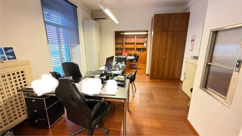 Professioneller Büroplatz in Zentral-Chiasso (7)