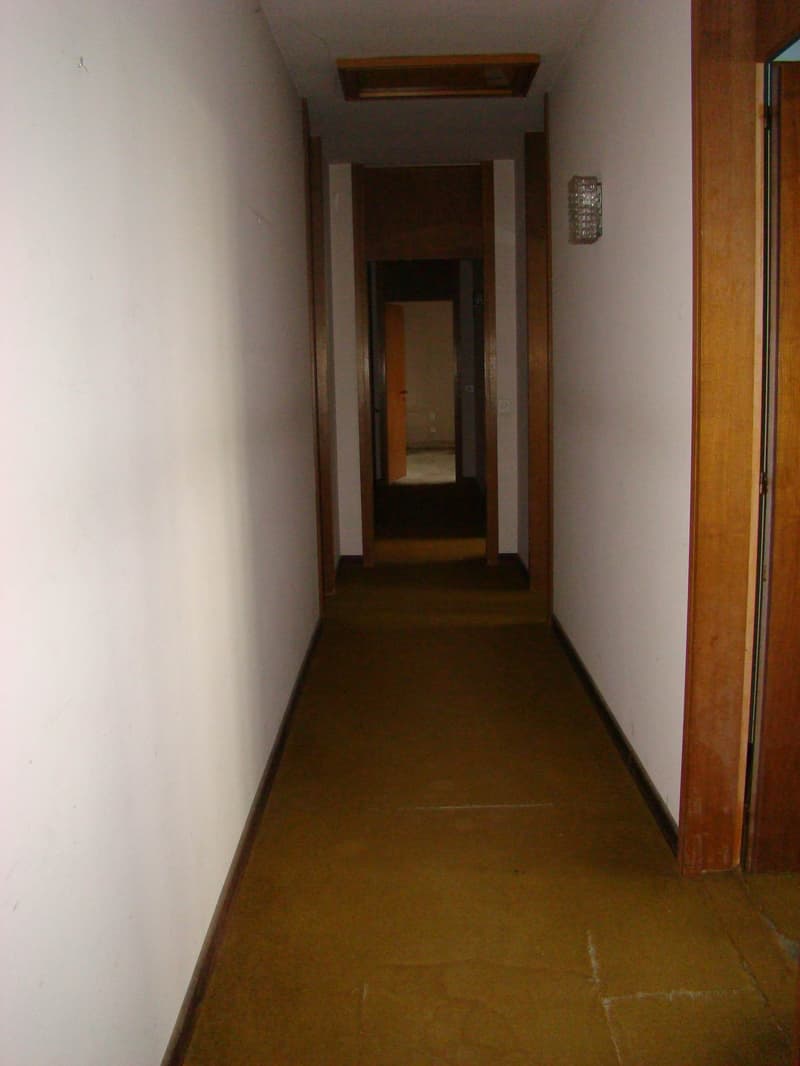 Morbio Inferiore Villa di carattere con ampia vista panoramica immersa nel verde (6)