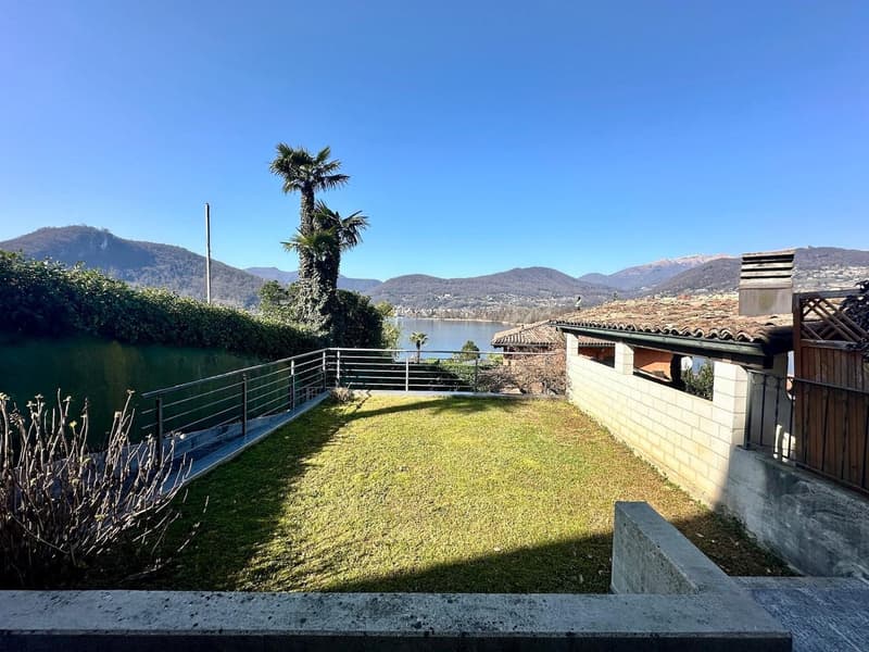 Maison de noyau charmante avec vue sur le lac rénovée (2)