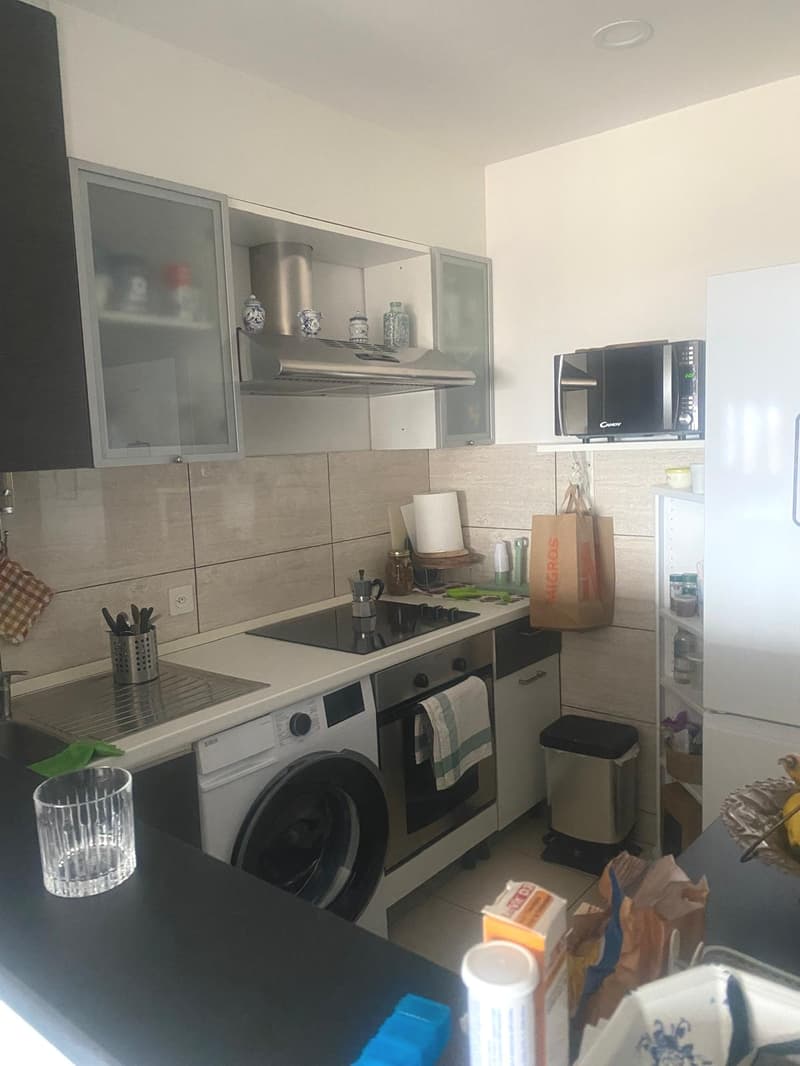 Komfortables 3,5-Zimmer-Apartment mit teilweisem Seeblick (3)