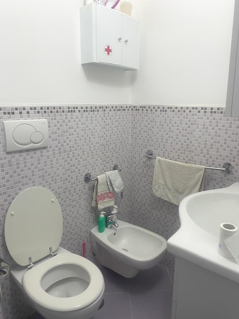Komfortables 3,5-Zimmer-Apartment mit teilweisem Seeblick (9)