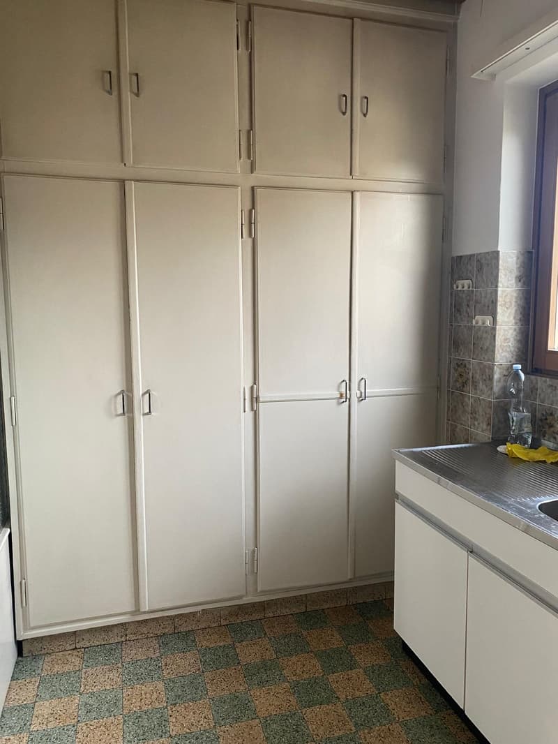 Balerna Dachgeschosswohnung mit 3,5 Zimmern zur Renovierung (4)