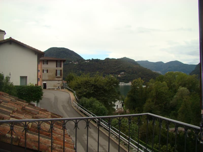 Maison spacieuse de 5.5 pièces avec vue sur le lac à Figino (2)