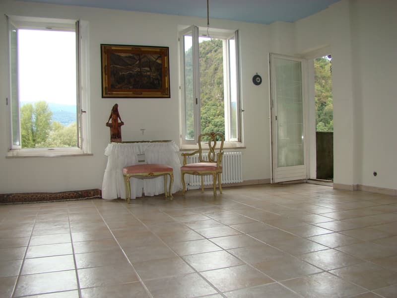 Maison spacieuse de 5.5 pièces avec vue sur le lac à Figino (3)