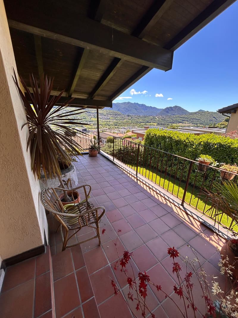 Splendida Villa di 9 Locali a Manno, Ticino (26)