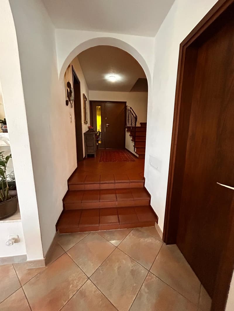 Prächtige 9-Zimmer-Villa in Manno, Tessin (17)