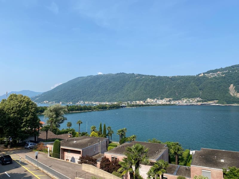 Atemberaubendes 4,5-Zimmer-Dachapartment mit Seeblick in Bissone (27)