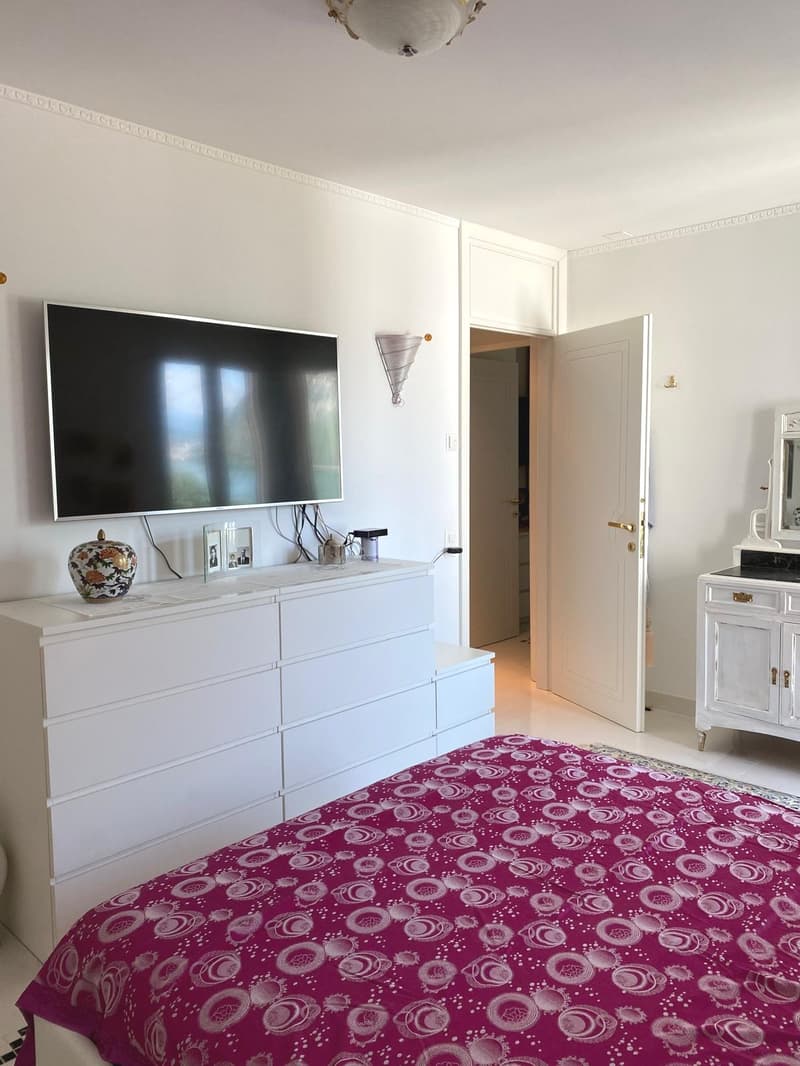 Atemberaubendes 4,5-Zimmer-Dachapartment mit Seeblick in Bissone (16)