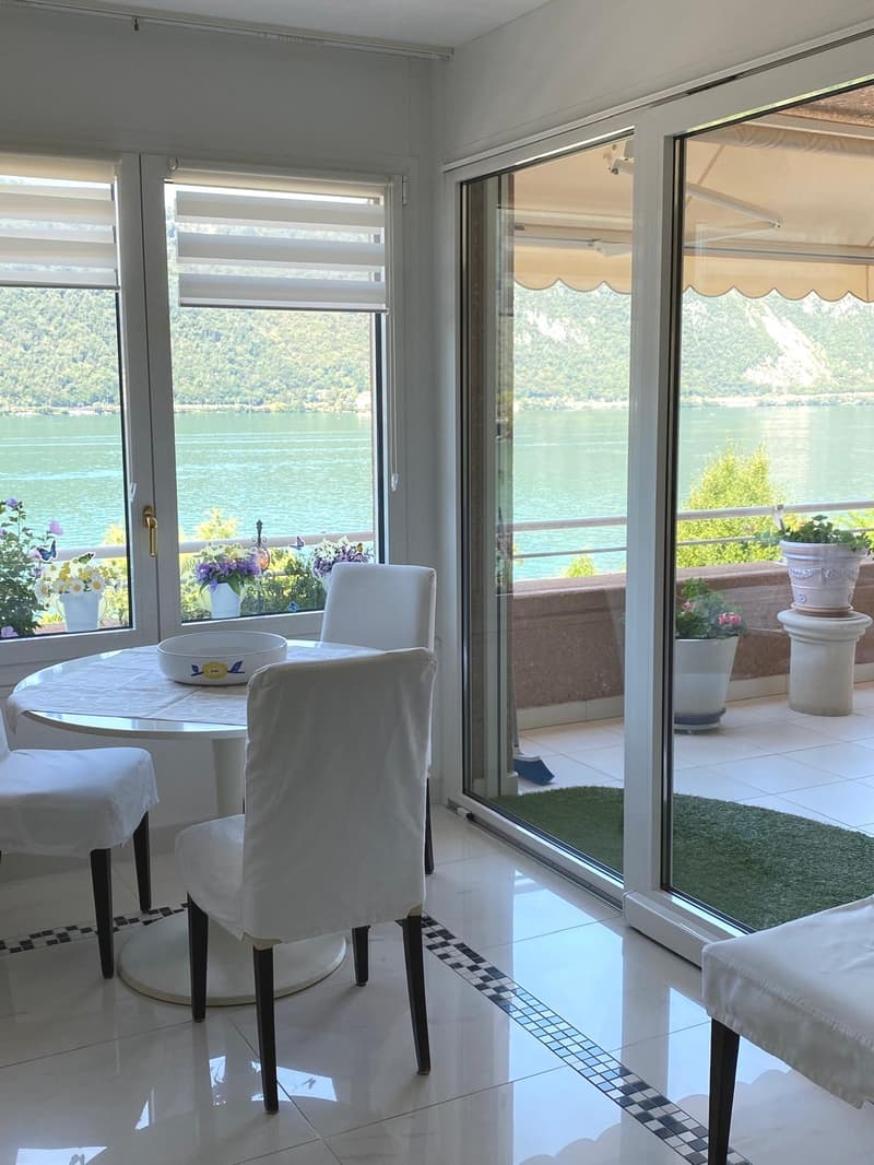 Atemberaubendes 4,5-Zimmer-Dachapartment mit Seeblick in Bissone (3)