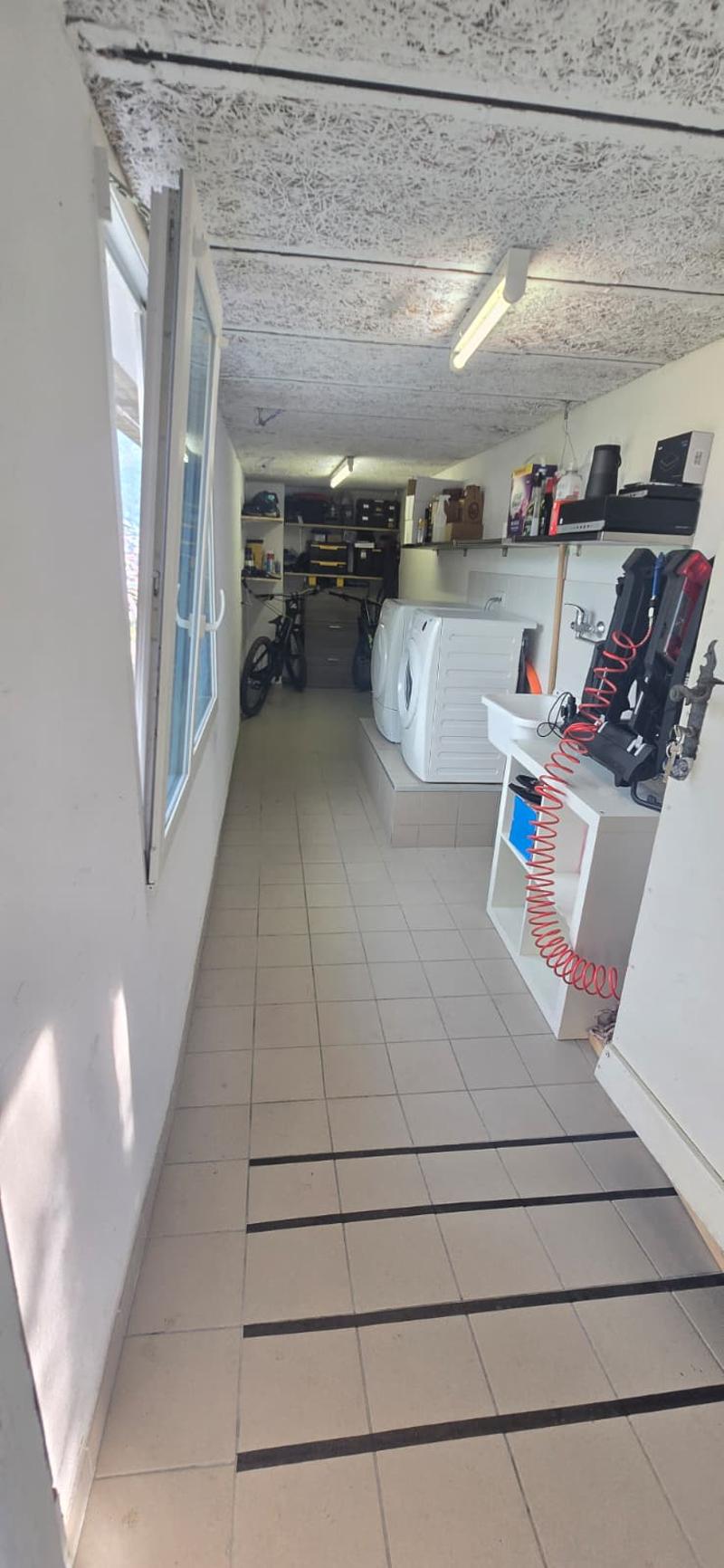 Appartamento con vista lago a Porza (19)