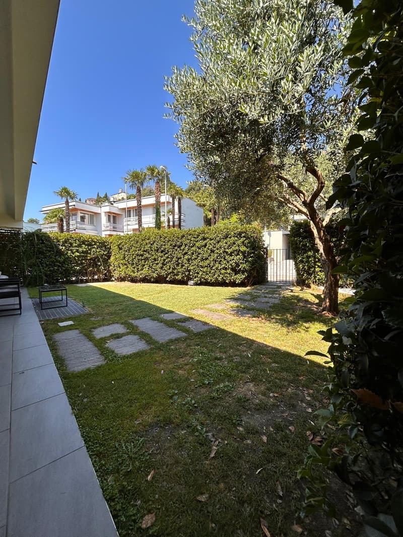 Appartamento con vista lago a Porza (20)