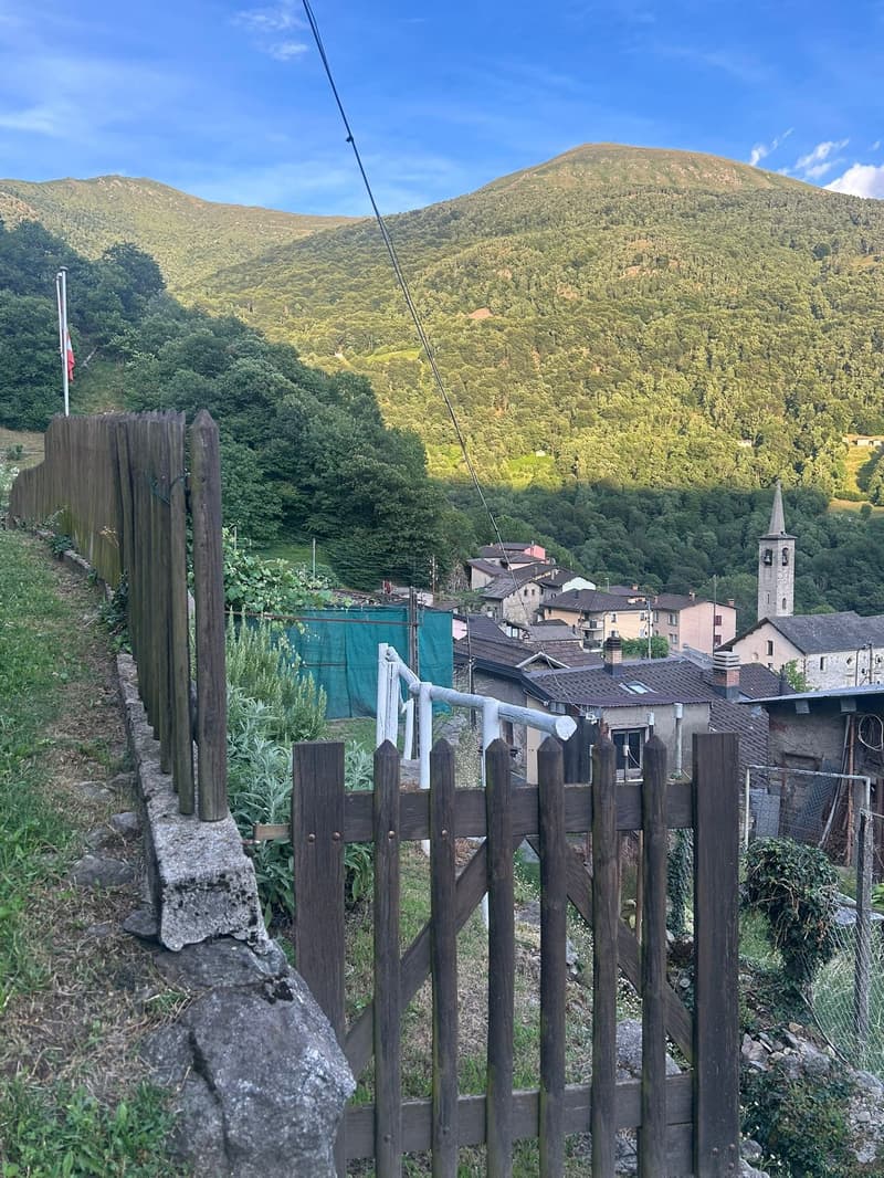 Independent house in the heart of Medeglia (27)