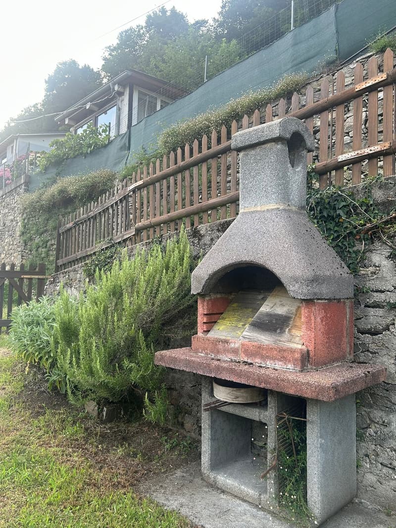 Independent house in the heart of Medeglia (33)