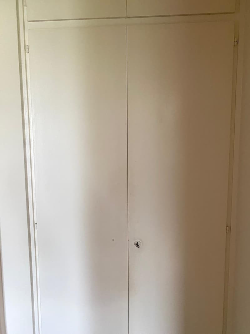 Appartement confortable de 4 pièces avec vue partielle sur le lac (11)