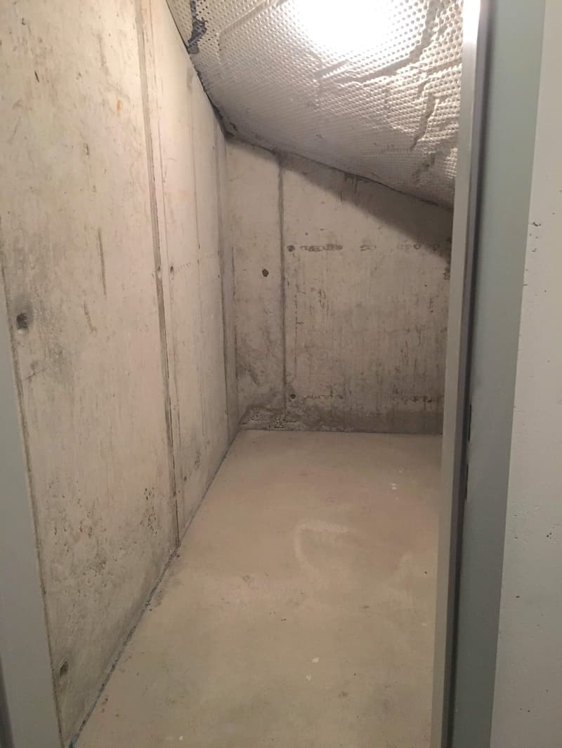 Unique, furnished attic penthouse, modern and bright with roof garden (29)