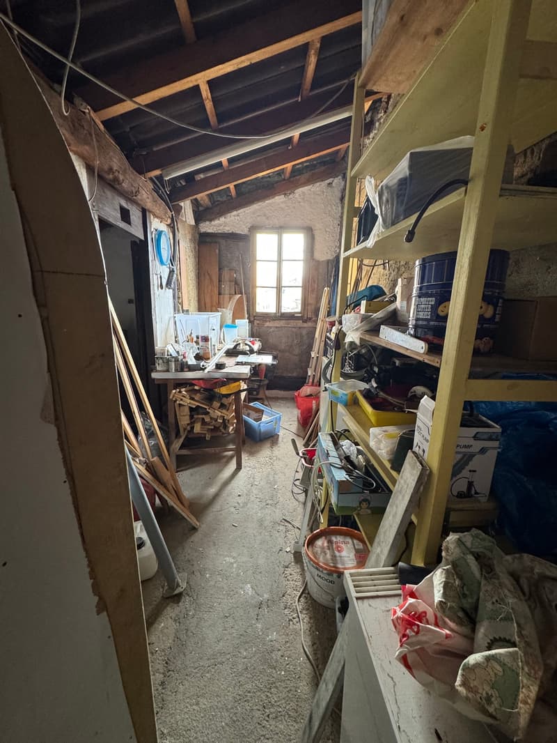 Casa di nucleo con 2 appartamenti e 18 locali a Vernate (8)