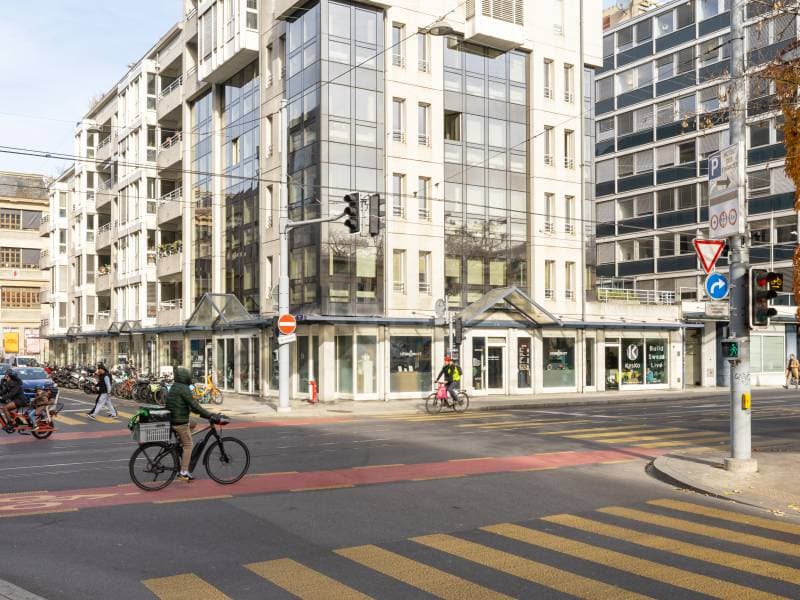 Ensemble de locaux commerciaux loués au coeur de Genève (1)