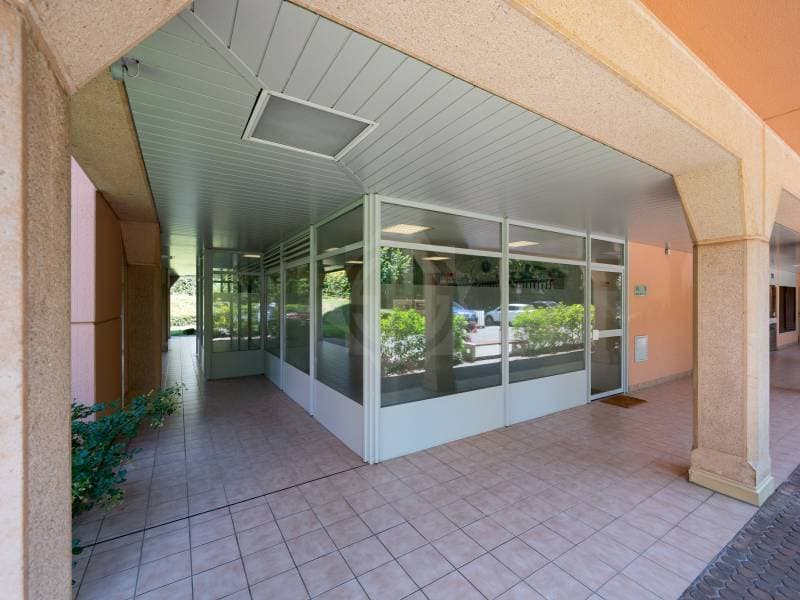 Arcade commerciale louée (Genève, Eaux-Vives) (3)