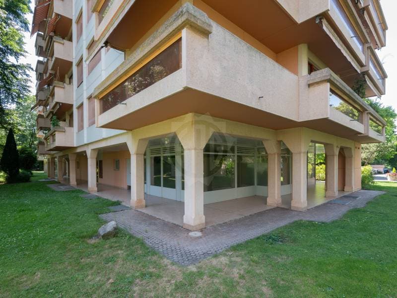 Arcade commerciale louée (Genève, Eaux-Vives) (4)