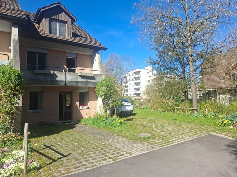 Family paradise in top location - with renovation potential (2)