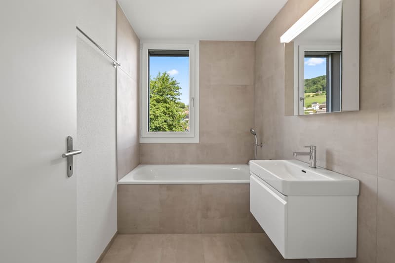 MODERNE, DE HAUTE QUALITÉ ET LUMINEUSE (11)
