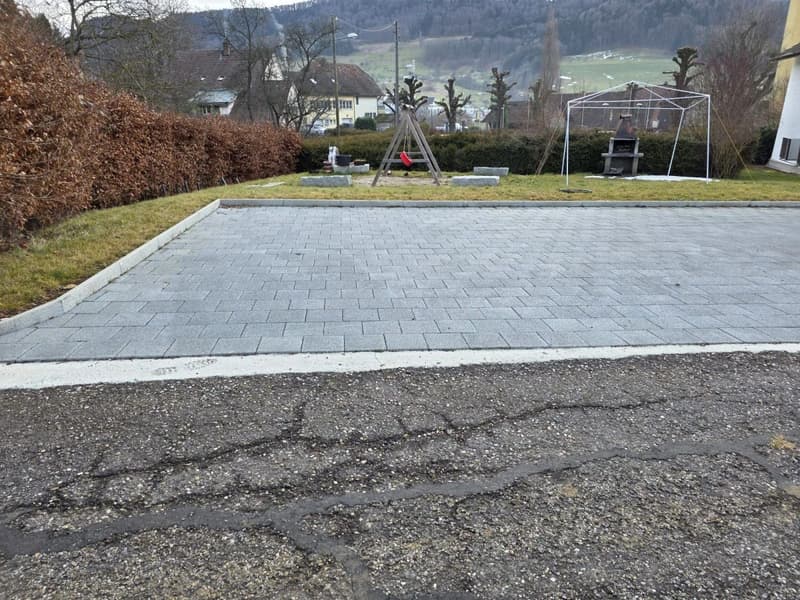 6 Aussenparkplätze, neu und eben (6)