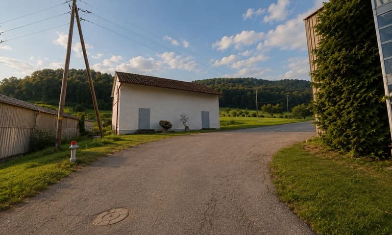 Terreno commerciale con permesso di costruire (2)