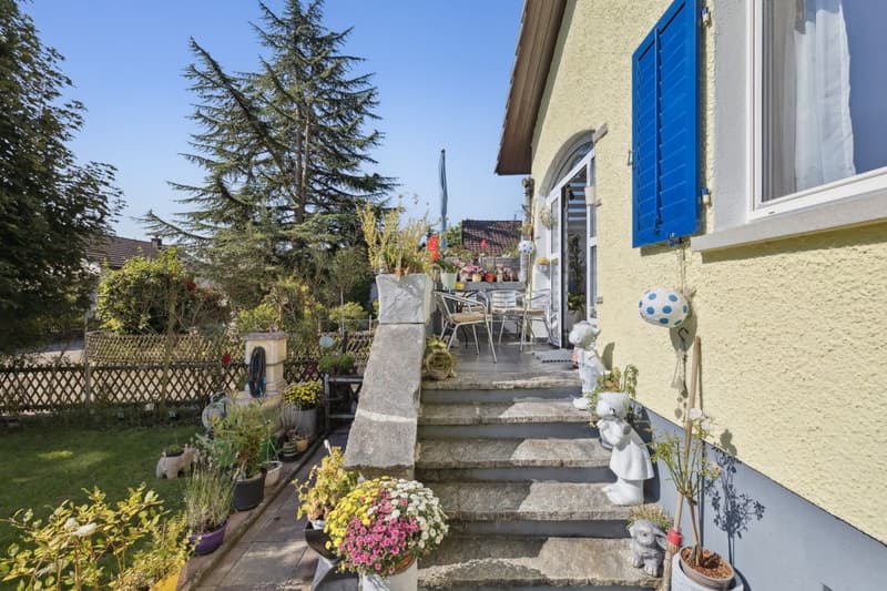 Multi-generation oasis with dream garden and space for ideas (3)