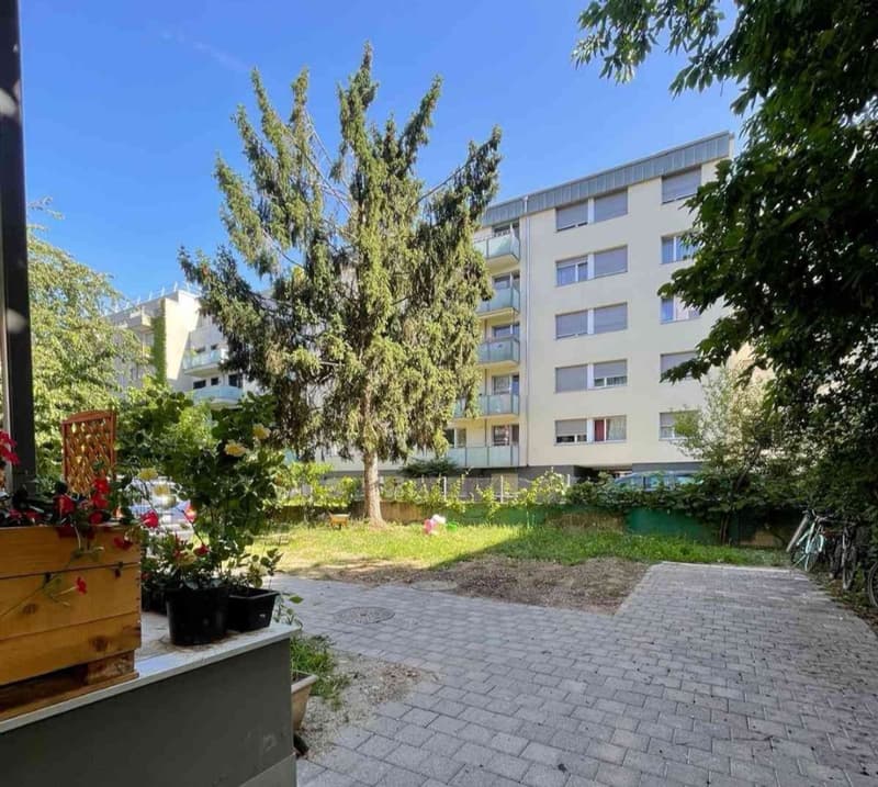 Praktische 2.5-Zimmer Wohnung zur Miete in Basel (2)