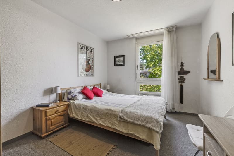 Geräumige und helle 5.5-Zimmer Wohnung mit Weitblick (9)