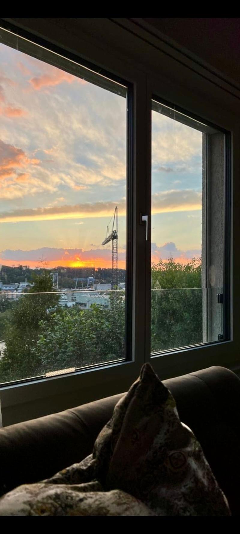 Fantastische Aussicht mit grosszügigem Garten (9)