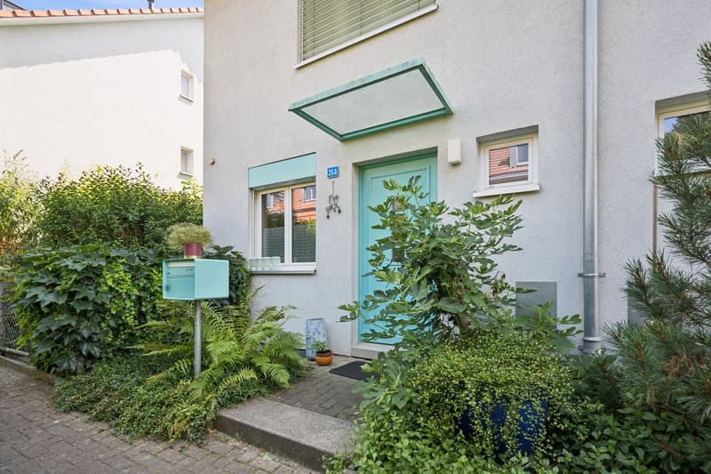 Gepflegt und grosszügig an ruhiger Lage (4)
