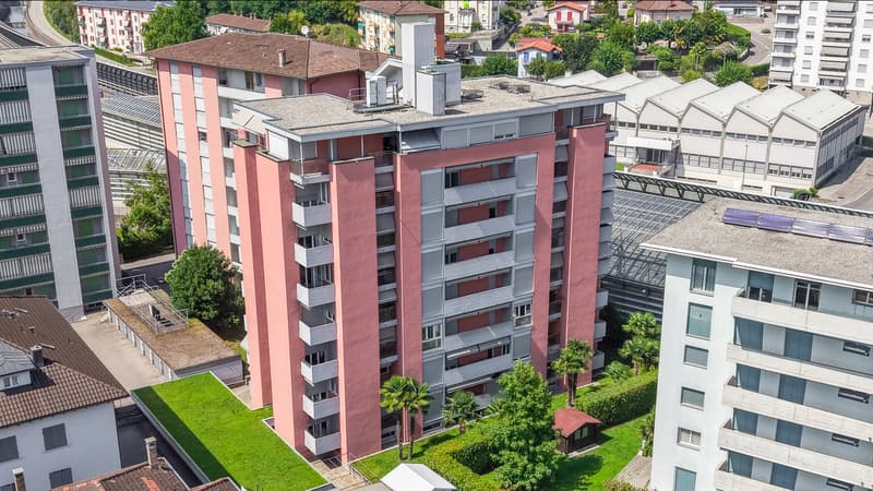 JUSQU'À 3 MOIS GRATUITS - 3,5 pièces rénovés à Chiasso (8)