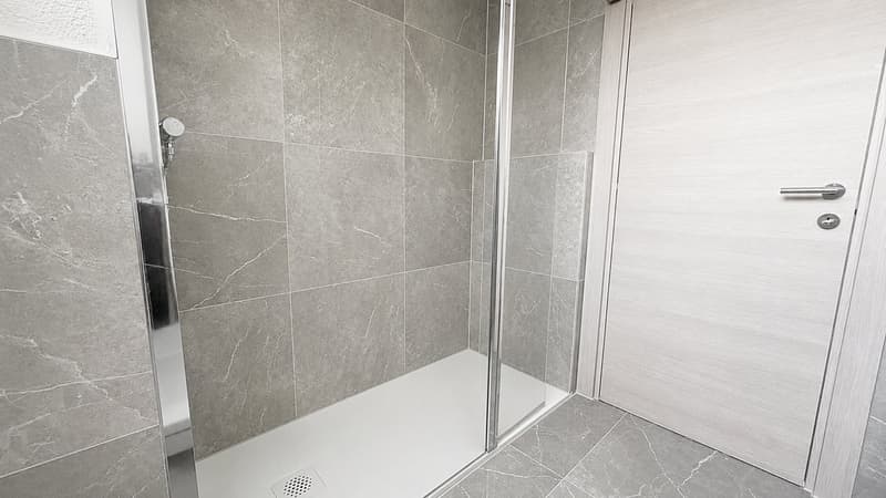 Bis zu 3 Monate kostenlos - Modernes 4.5-Zimmer-Wohnung renoviert in Coldrerio (9)