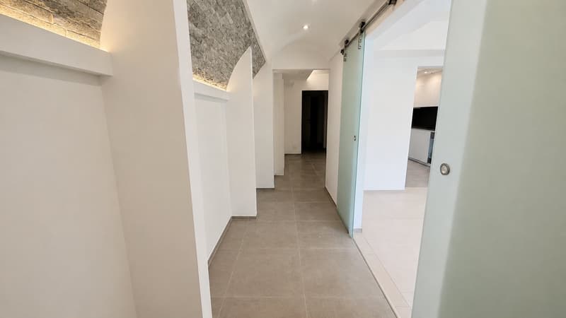 Elegante appartamento 4.5 locali con splendida vista lago a Capolago (4)