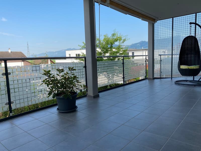 Bright 4.5-room apartment with balcony and beautiful view in Wangen an der Aare (2)