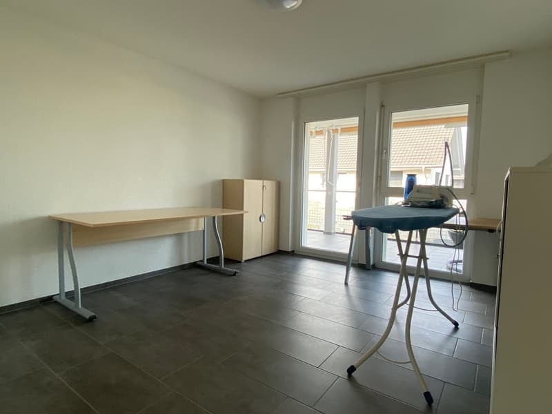 Bright 4.5-room apartment with balcony and beautiful view in Wangen an der Aare (15)