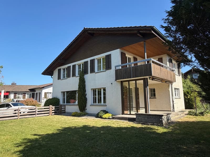 Spacious single-family house in a quiet location in Langenloh-Rüfenacht (1)