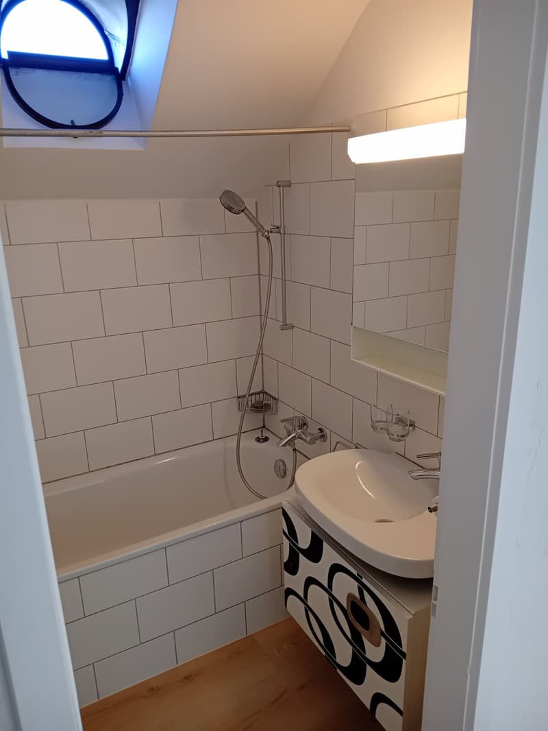 Helle 2.5-Zimmerwohnung in Wabern – ruhige Lage mit guter Anbindung (2)