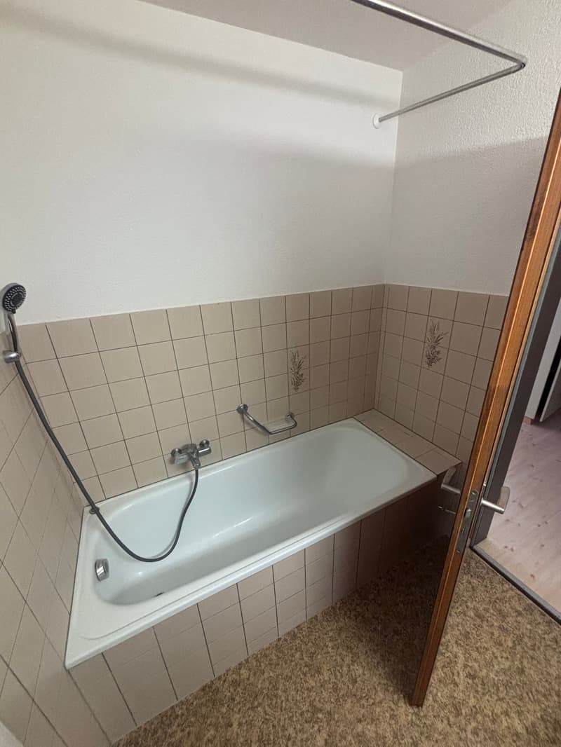 Gemütliche 2.5-Zimmer-Wohnung mit Balkon in Luterbach (6)