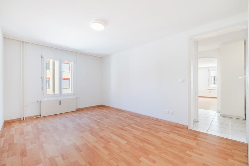 Appartement lumineux de 2,5 pièces dans un emplacement central à St. Gallen (5)