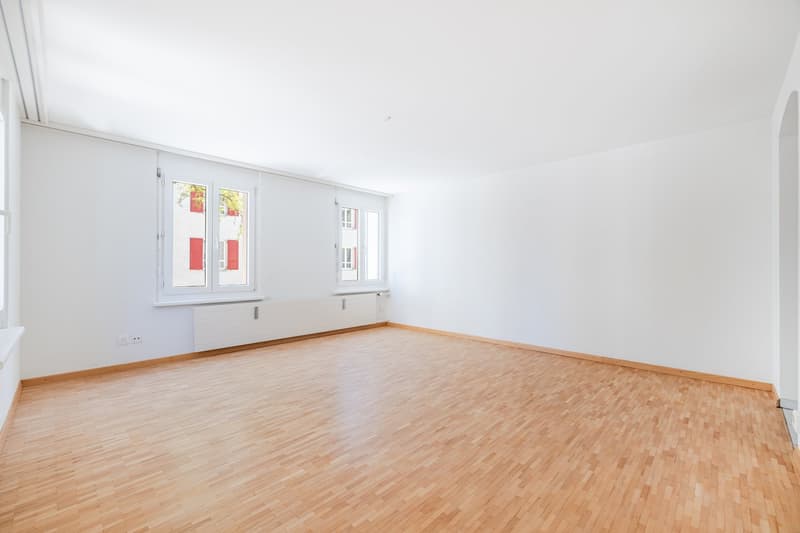 Appartement lumineux de 2,5 pièces dans un emplacement central à St. Gallen (8)