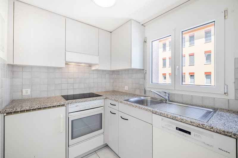Appartement lumineux de 2,5 pièces dans un emplacement central à St. Gallen (11)