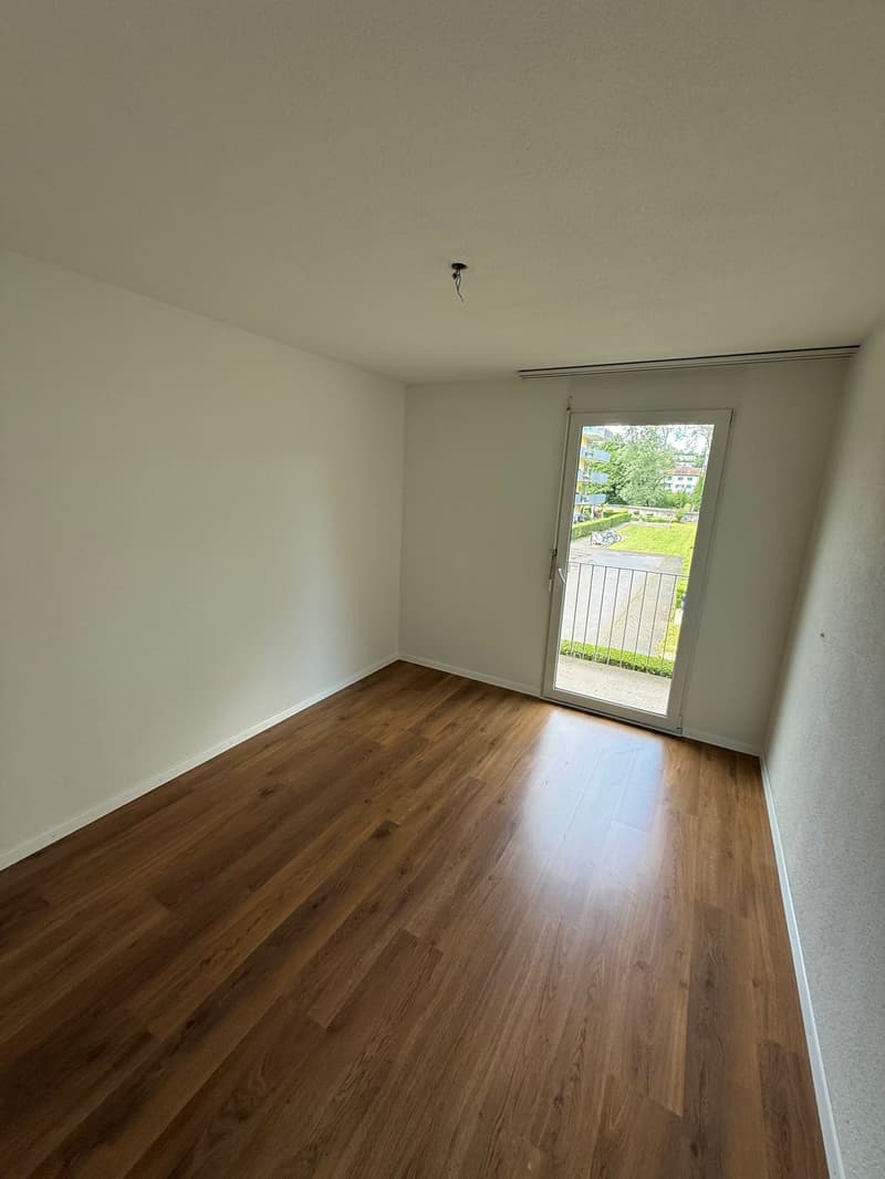 Helle 4.5-Zimmer-Wohnung mit grossem Balkon in Winterthur-Wülflingen (7)